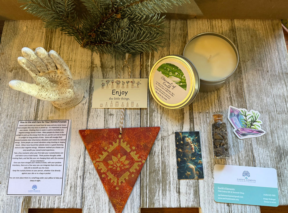 Earth's Elements Signature Candle Treasure Box 2520